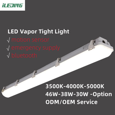 4FT Workshop LED Vapor Tight Garage Light Fixture Temperatura del colore della luce diurna e rating impermeabile IP66