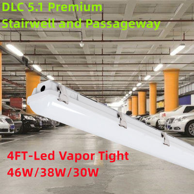 4FT 46W Lampada lineare a LED a vapore Lampada di garage stretta Vita utile 50000 ore