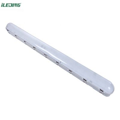Installazione del soffitto 110W 8FT Led Tri-proof Weatherproof Vapor Tight Light per la fattoria