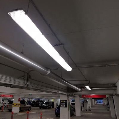 Installazione del soffitto 110W 8FT Led Tri-proof Weatherproof Vapor Tight Light per la fattoria