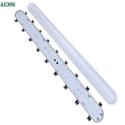 Installazione del soffitto 110W 8FT Led Tri-proof Weatherproof Vapor Tight Light per la fattoria