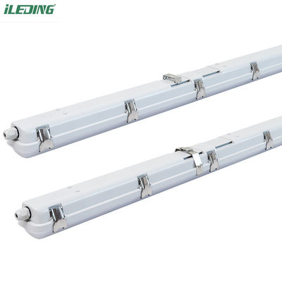Materiale PC 8FT 110W LED Vapor Tight Tri Proof Light IP66 NEMA 4X Per il lavaggio di auto da fattoria