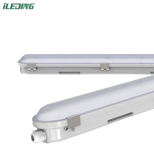 Garage Warehouse 5FT IP66 LED Tri Proof Fixture Luce dimmerabile a tenuta di vapore 55W CA 110V ±10%