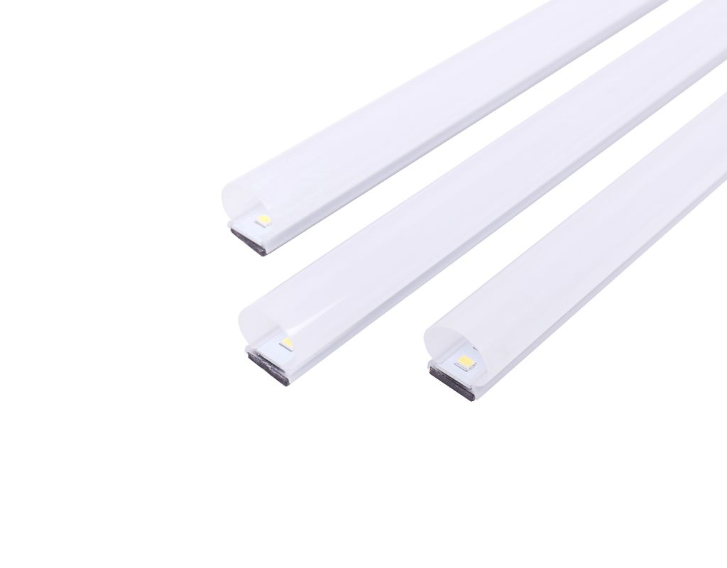 Kit di aggiornamento lineare magnetico a LED dimmabile 3CCT per 2x4 Troffer Light 46W 4 Strips 4FT